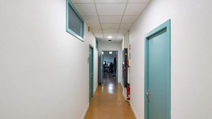 Finitions soignées pour sublimer vos murs et plafonds